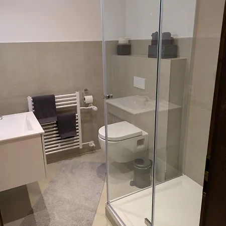 Lohmann アパート ブライ